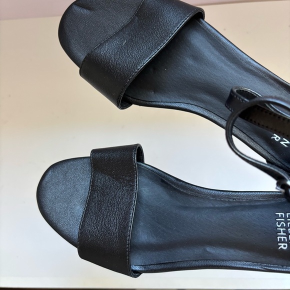 Eileen Fisher Mara Sandal Wedge Black Leather Ankle Strap Back Zip Size 6 - Picture 4 of 6